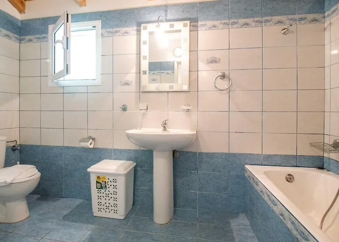 Neptune Livathos (Kefalonia)